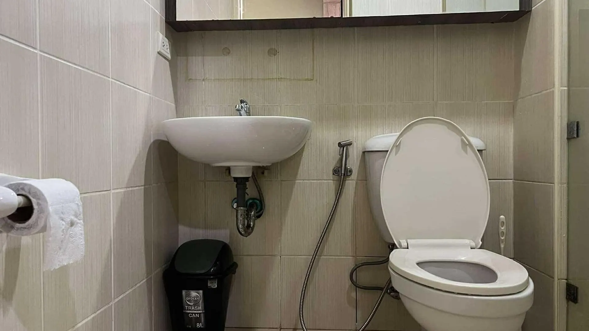 Grand Riviera Suites Studio By Mrsayla Apart Otel Manila