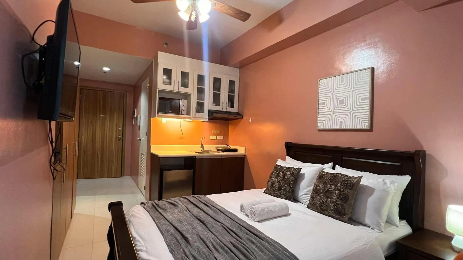 Grand Riviera Suites Studio By Mrsayla Aparthotel Manila